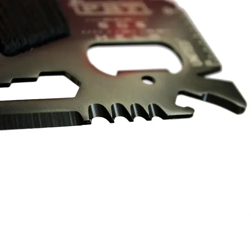 Multifunktionales Rettungsmess – Card Scraper Steel Bewertung und Preis